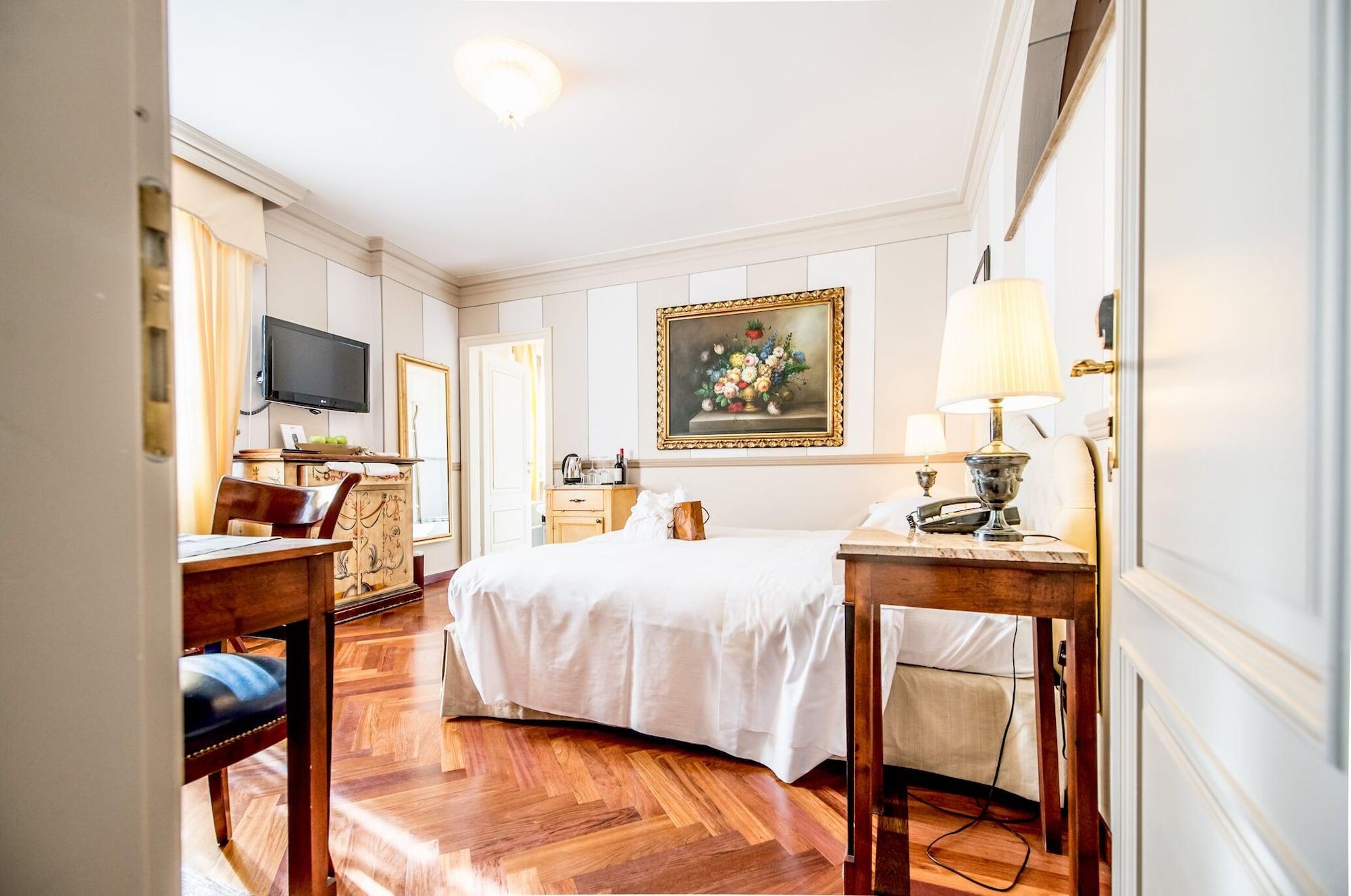 Hotel Villa Beccaris Monforte dʼAlba Esterno foto