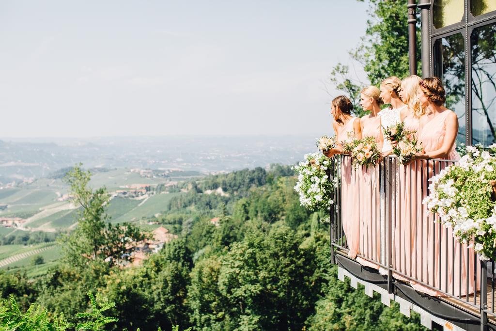 Hotel Villa Beccaris Monforte dʼAlba Esterno foto