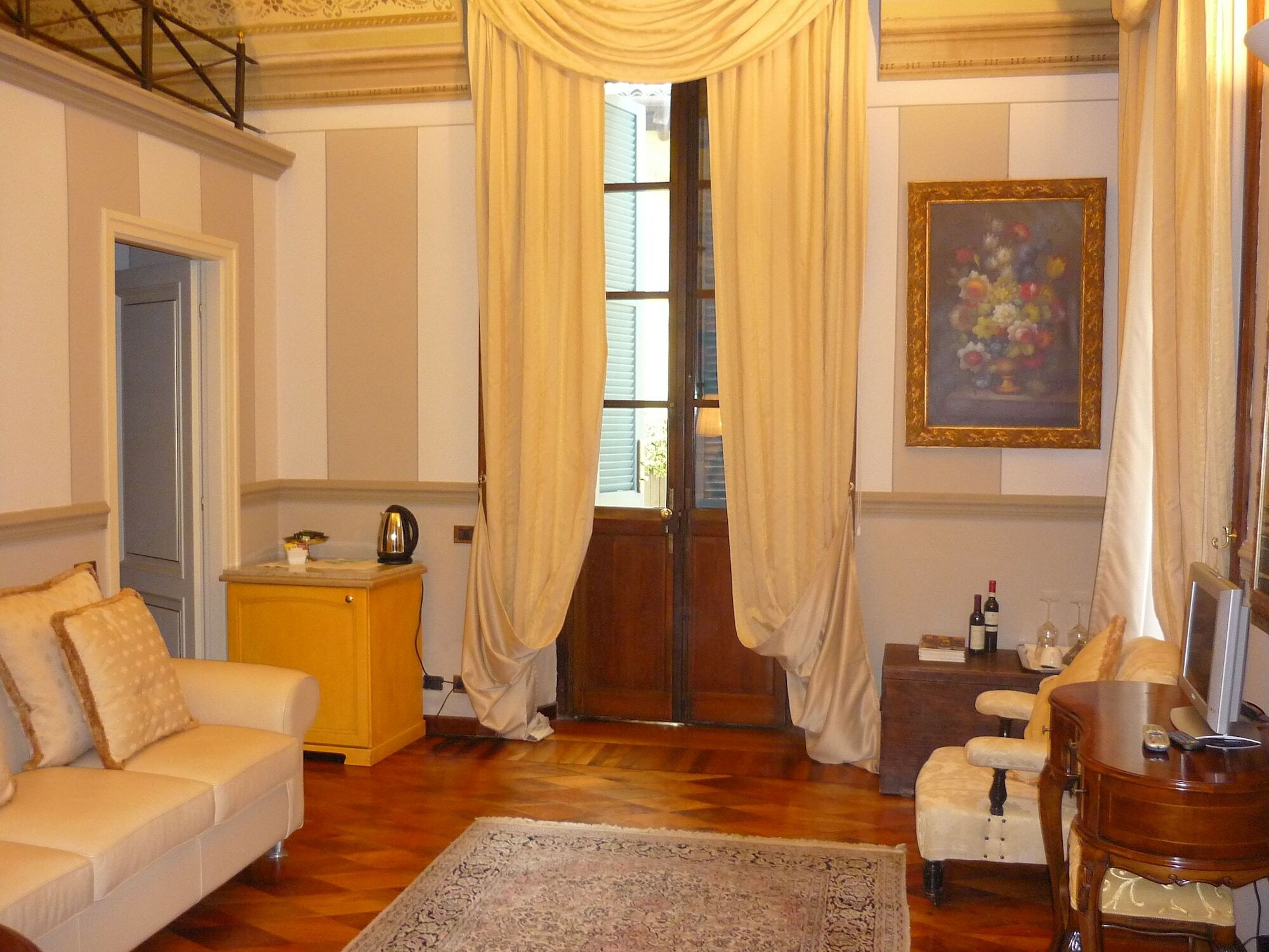 Hotel Villa Beccaris Monforte dʼAlba Esterno foto