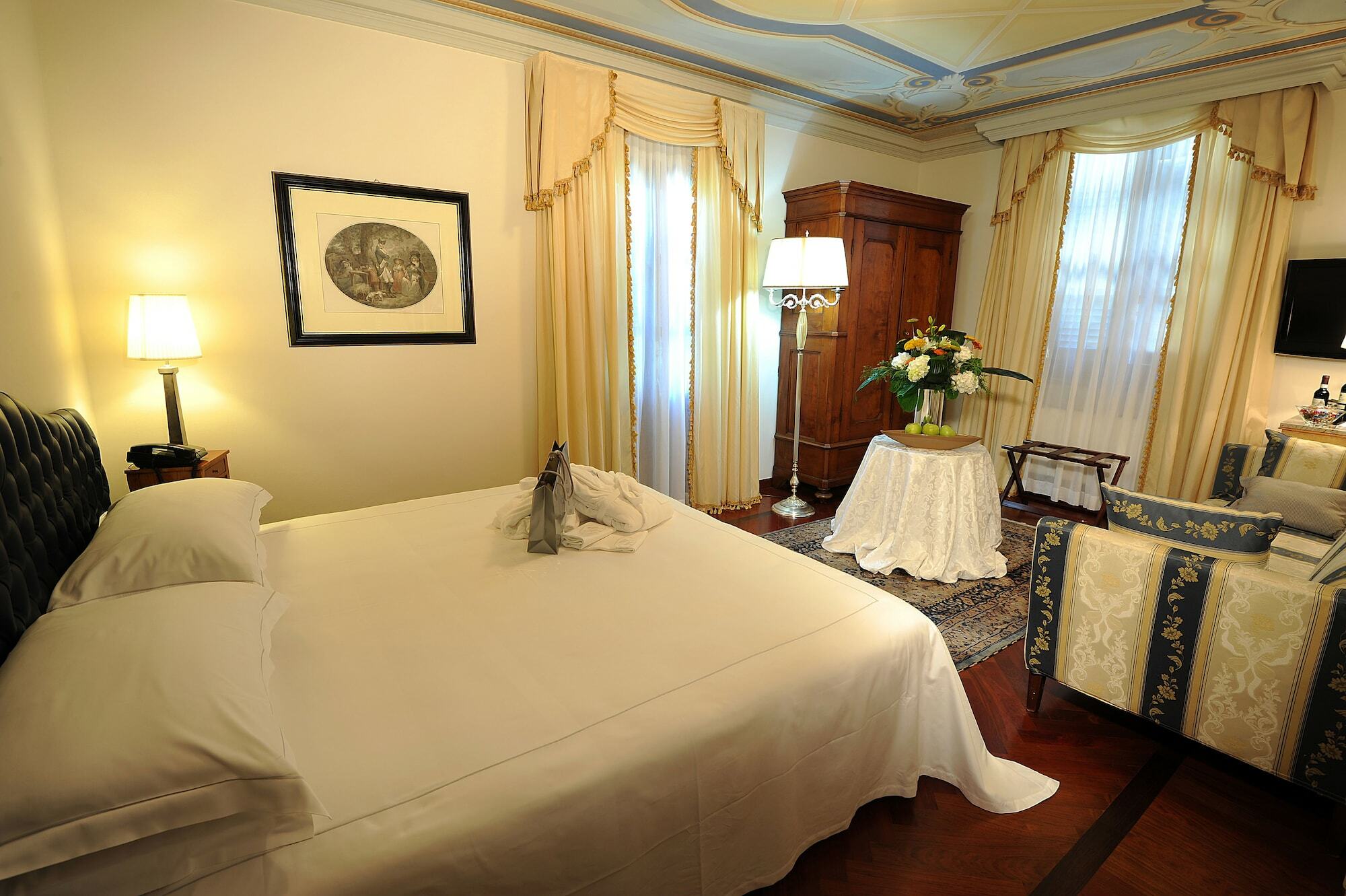 Hotel Villa Beccaris Monforte dʼAlba Esterno foto